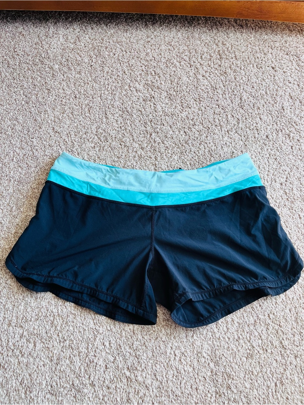 Vintage Lululemon Wet Dry Warm Black Turquoise Green Shorts Size 10